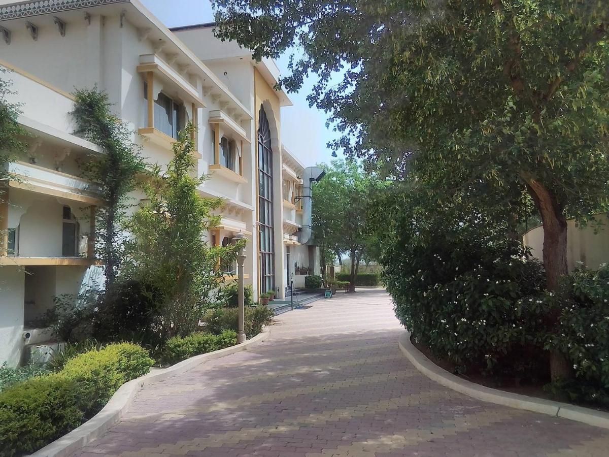 Neelkanth'S Bagar Inn Resort Jhunjhunu Exterior foto