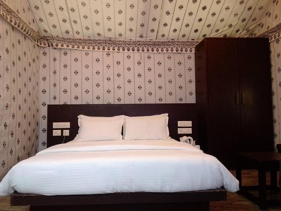 Neelkanth'S Bagar Inn Resort Jhunjhunu Exterior foto
